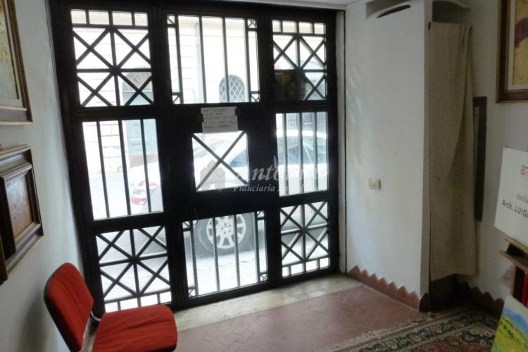   Centro Via Giulia Office on sale 254 mq