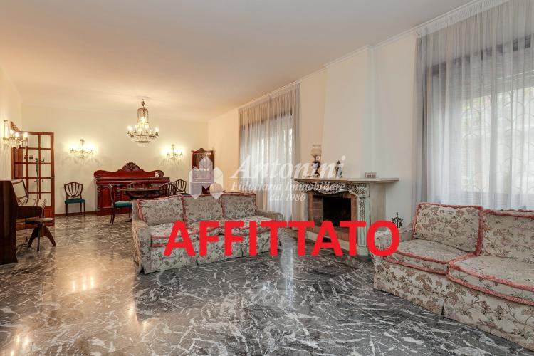 Appio Latino Via Latina For Rent of 165 sqm