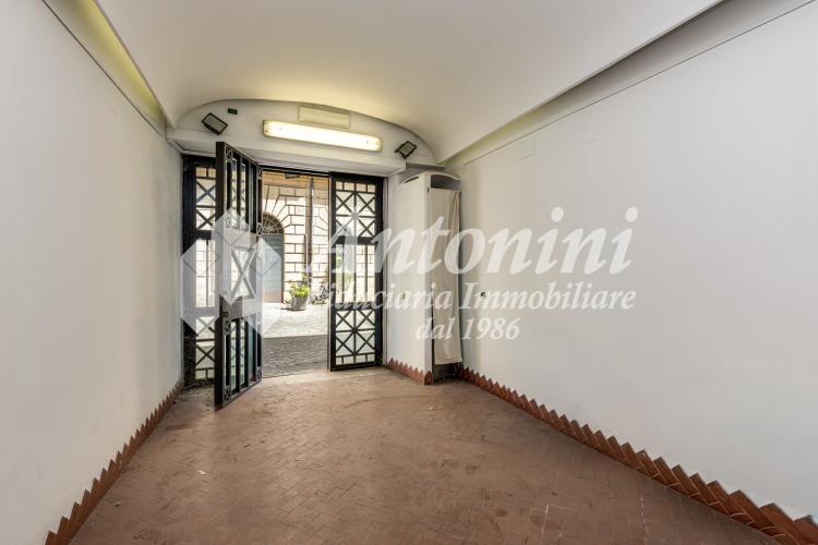 Centro Storico Via Giulia &quot;Palazzo Sacchetti&quot; Office For Sale 254 sqm