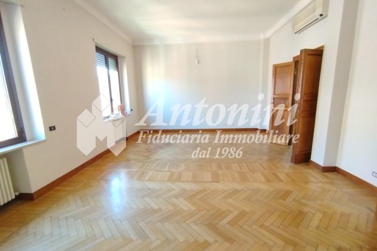 Parioli district Via A. Serpieri 165 sqm