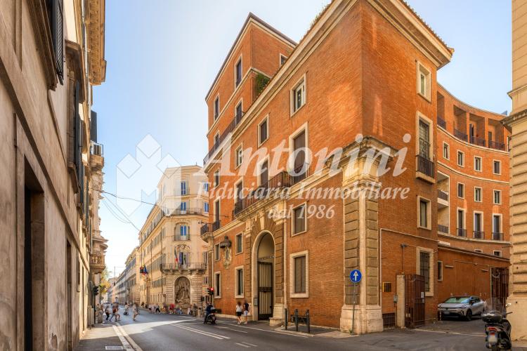 Roma Centro Storico Via Venti Settembre - Quirinale Ufficio