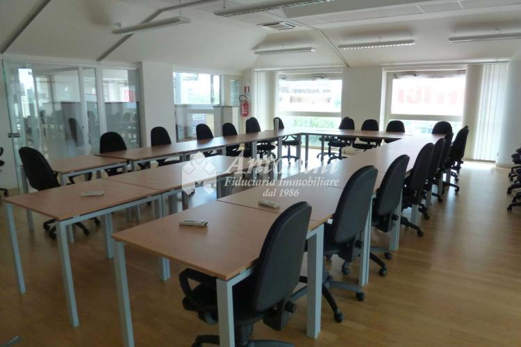 Parco dè Medici Office for rent 440 sqm