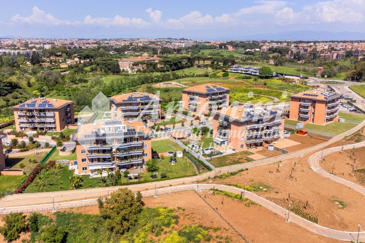 Panoramic Penthouse with terrace - Green Aurelia